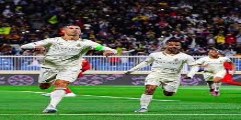 加时赛的王者：C罗的帽子戏法-爱游戏体育