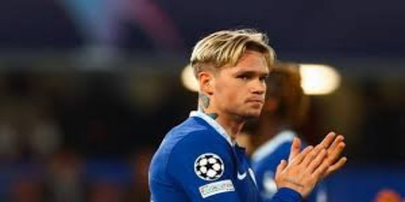 双雄争锋：转会战局解析- 爱游戏体育