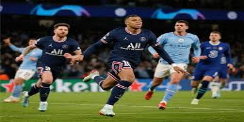 战术解码：爱游戏体育透视中场魔术师的成长-爱游戏体育