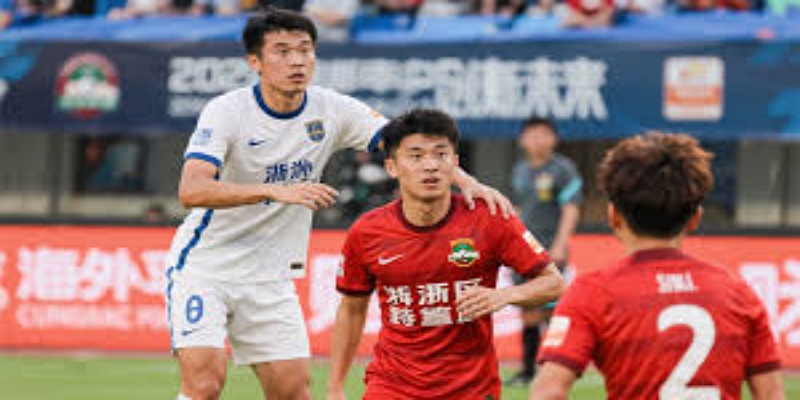 切尔西年轻化改革与战术适应性- 爱游戏体育